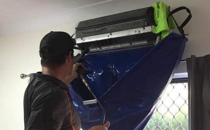 خدمات نظافة المكيفات